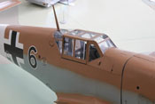 Blick von oben auf das Cockpit der Bf 109

