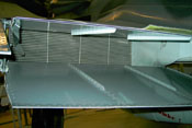 Rückseitige Detailansicht des Kühlstoffkühlers und der Kühlklappen

