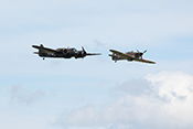 Bristol Blenheim MkI G-BPIV (1934) und Hawker Hurricane XII Z5140 G-HURI (1942)
