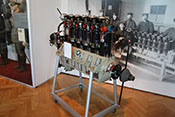 6-Zylinder-Reihenflugmotor BMW III a mit 240 PS von 1917 

