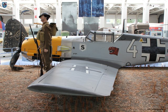 0012_Duxford_Messerschmitt_Bf_109_E-3_WNr_1190_Ansicht_links