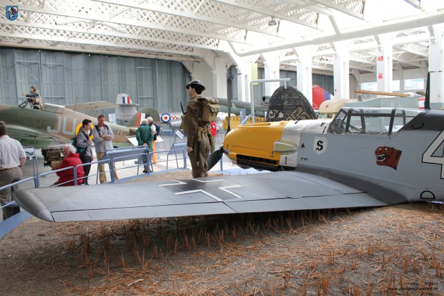 0014_Duxford_Messerschmitt_Bf_109_E-3_WNr_1190_Tragflaeche_Querruder