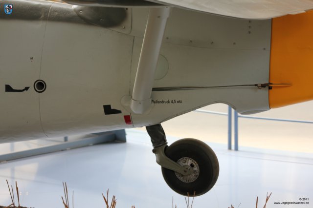0025_Duxford_Messerschmitt_Bf_109_E-3_WNr_1190_Spornrad_Heck
