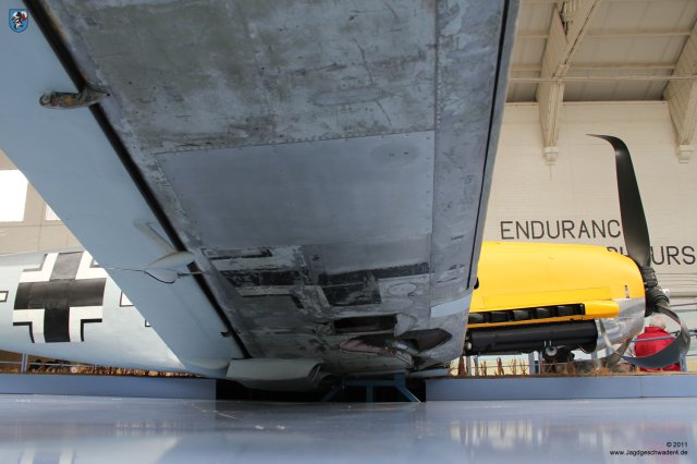 0040_Duxford_Messerschmitt_Bf_109_E-3_WNr_1190_Fluegel_untere_Beplankung
