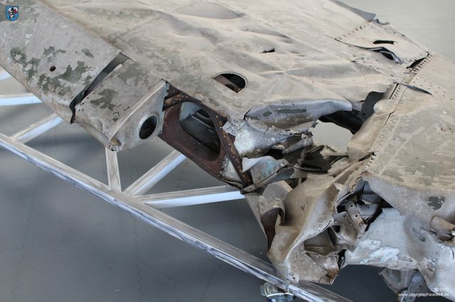 0009_Zirchow_Messerschmitt_Bf_109_E-3a_L-61_Handloch_Tragflaeche_Fluegelwaffe