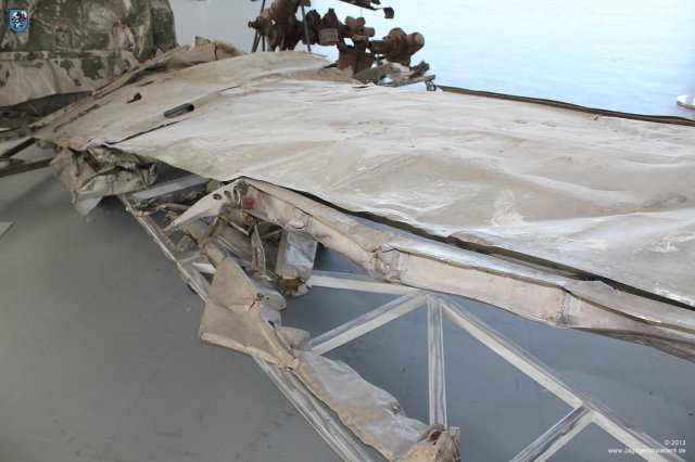 0019_Zirchow_Messerschmitt_Bf_109_E-3a_L-61_Querruder_Tragflaeche_Truemmer