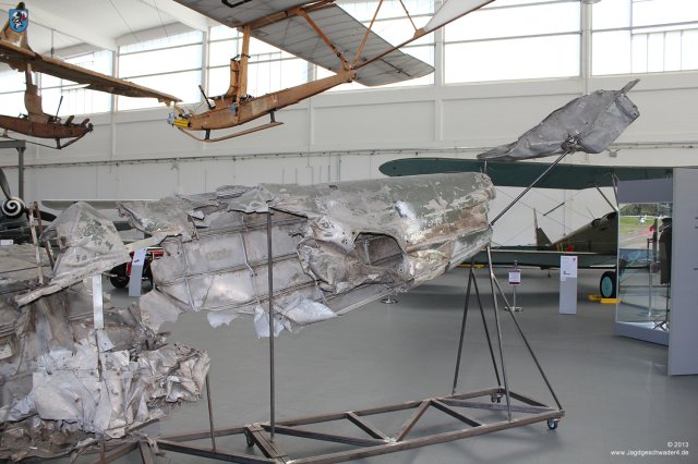 0036_Zirchow_Messerschmitt_Bf_109_E-3a_L-61_Rumpf_Wartungsklappe