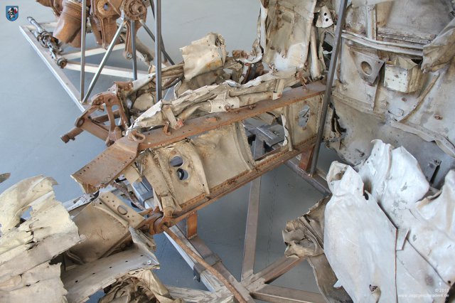 0039_Zirchow_Messerschmitt_Bf_109_E-3a_L-61_Fluegeltraeger