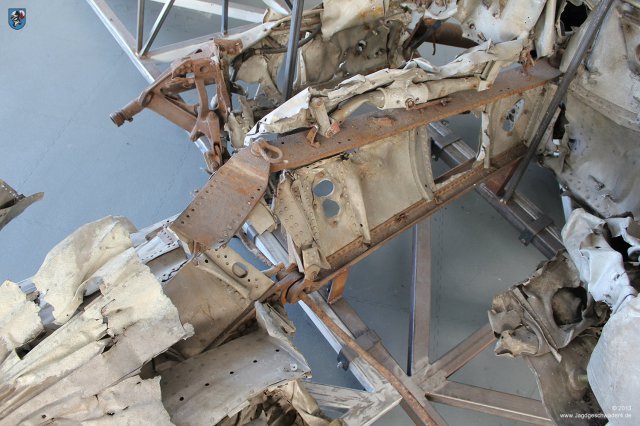 0041_Zirchow_Messerschmitt_Bf_109_E-3a_L-61_Fluegeltraeger