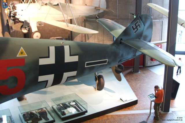 0008_Berlin-Kreuzberg_Messerschmitt_Bf_109_E-4_WNr_1407_Rumpfwerk_Leitwerk