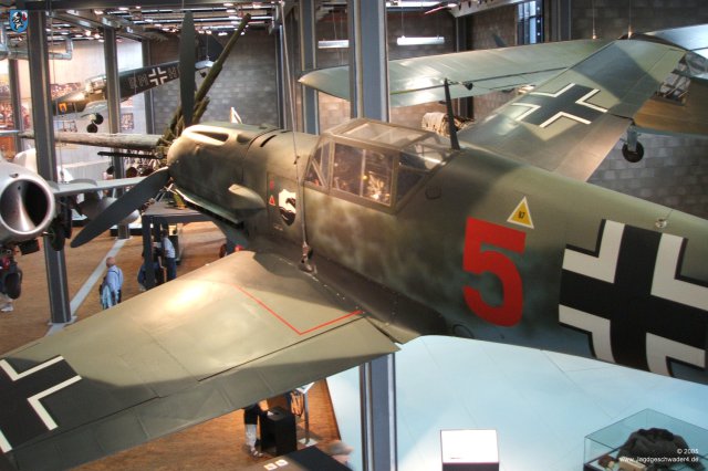 0010_Berlin-Kreuzberg_Messerschmitt_Bf_109_E-4_WNr_1407_Ansicht_hinten_links