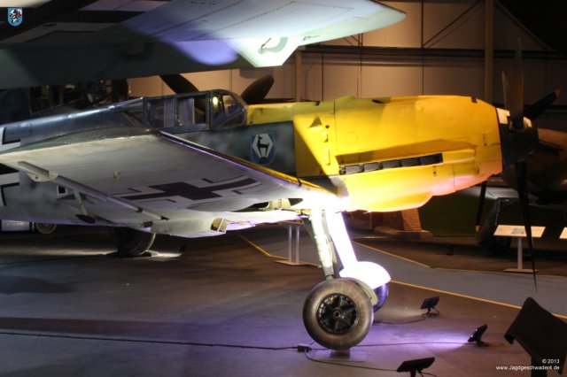 0009_London-Hendon_Messerschmitt_Bf_109_E-4_WNr_4101_Ansicht_rechts