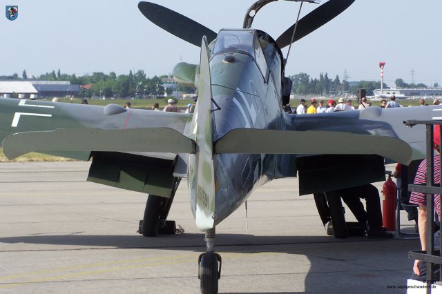 0010_ILA_Berlin_Messerschmitt_Bf_109_G-10_WNr_151591_Heck_Positionsleuchte_Seitenruder