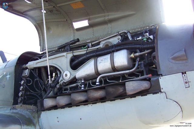 0013_ILA_Berlin_Messerschmitt_Bf_109_G-10_D-FDME_Biegungstraeger_DB605_Triebwerkgeruest