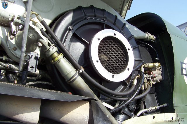 0021_ILA_Berlin_Messerschmitt_Bf_109_G-10_D-FDME_Turbolader_Hydraulikschnellkupplungen_DB605