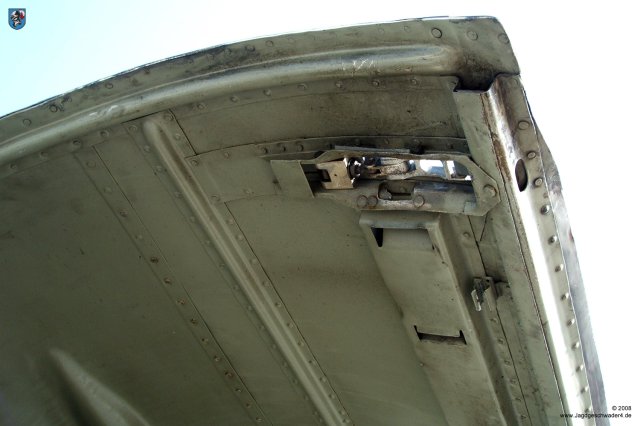 0030_ILA_Berlin_Messerschmitt_Bf_109_G-10_D-FDME_Hebelverschluss_Motorverkleidung