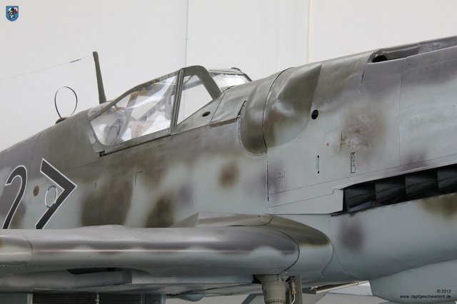 0002_Zirchow_Usedom_Messerschmitt_Bf_109_G-14_WNr_462707_Beule_MG_131_Abdeckung