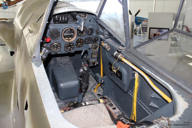 0019_Zirchow_Usedom_Messerschmitt_Bf_109_G-14_WNr_462707_Cockpit