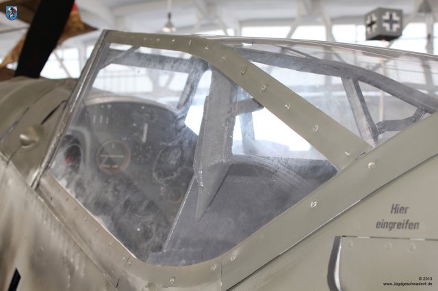 0028_Zirchow_Usedom_Messerschmitt_Bf_109_G-14_WNr_462707_Erlahaube_Gallandpanzer_Cockpithaube