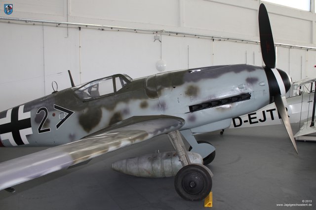 0060_Zirchow_Usedom_Messerschmitt_Bf_109_G-14_WNr_462707_Ansicht_vorne_rechts