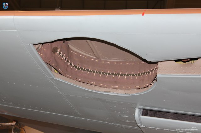 0024_Berlin-Gatow_Messerschmitt_Bf_109_G-2_WNr_10575_Stoffabdeckung_Fahrwerkschacht