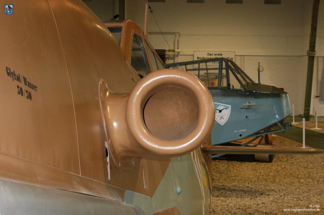 0036_Berlin-Gatow_Messerschmitt_Bf_109_G-2_WNr_10575_Luftansaugstutzen