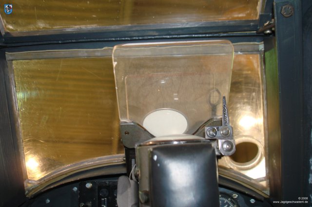 0041_Berlin-Gatow_Messerschmitt_Bf_109_G-2_WNr_10575_Reflexvisier