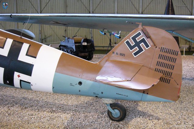 0051_Berlin-Gatow_Messerschmitt_Bf_109_G-2_WNr_10575_Seitenleitwerk