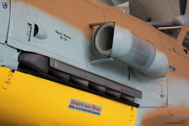 0021_London-Hendon_Messerschmitt_Bf_109_G-2_WNr_10639_Tropen-Luftfilter_Abdeckblech