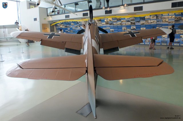 0040_London-Hendon_Messerschmitt_Bf_109_G-2_WNr_10639_Blick_aus_der_6_Uhr_Position