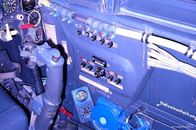 0038_Hannover-Laatzen_Messerschmitt_Bf_109_G-2_WNr_14753_Sicherungskasten