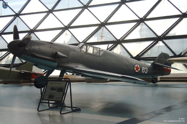 0007_Belgrad_Messerschmitt_Bf_109_Ga-2_WNr_14792_Profil_links