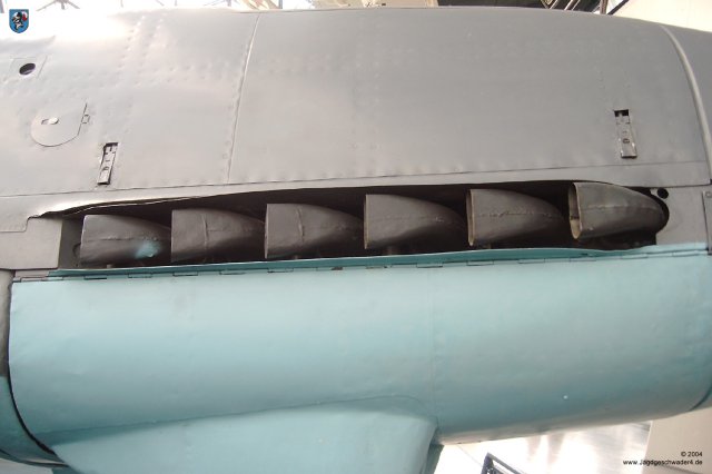 0013_Belgrad_Messerschmitt_Bf_109_Ga-2_WNr_14792_Abgasanlage_Auspuff