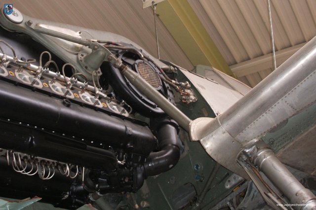 0006_Sinsheim_Messerschmitt_Bf_109_G-6_gelbe_4_Motortraeger_Lader_DB605