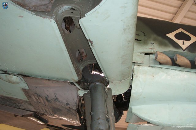 0016_Sinsheim_Messerschmitt_Bf_109_G-6_gelbe_4_Federbeinkopf_Strebenkanal