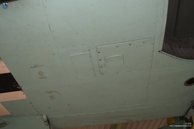 0019_Sinsheim_Messerschmitt_Bf_109_G-6_gelbe_4_Deckel_Beplankung