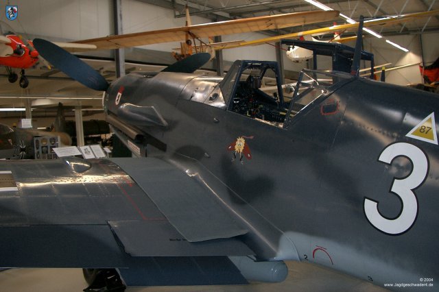 0003_Hannover-Laatzen_Messerschmitt_Bf_109_G-2_WNr_14753_Gustav_weisse_3_drei