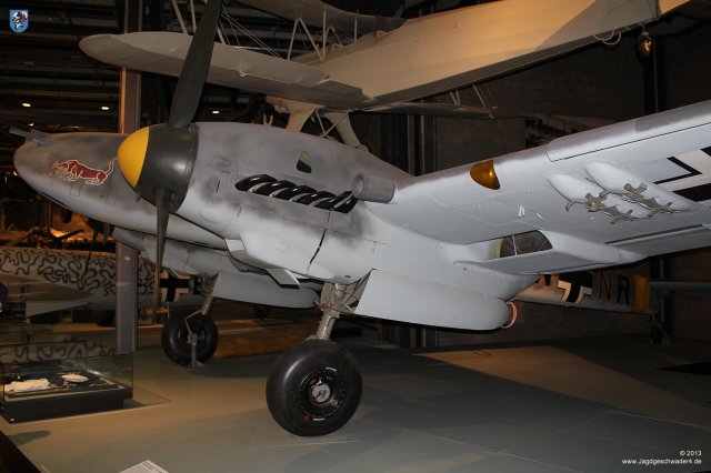 0042_Berlin-Kreuzberg_Messerschmitt_Bf_110_F-2_WNr_5052_Ansicht_links_Profil