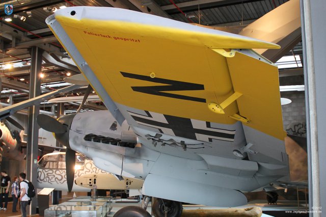 0067_Berlin-Kreuzberg_Messerschmitt_Bf_110_F-2_WNr_5052_Randkappe_Querruder_Vorfluegel