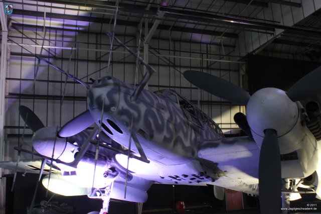 0021_London-Heandon_Messerschmitt_Bf_110_G-4_R6_WNr_730301_Rumpfspitze_Hirschgeweih