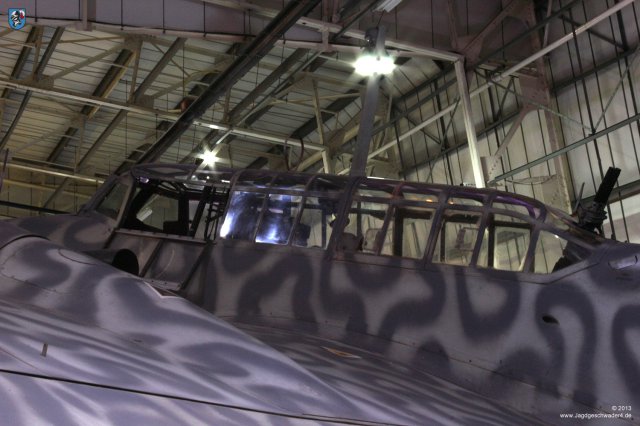 0039_London-Heandon_Messerschmitt_Bf_110_G-4_R6_WNr_730301_Windschutzaufbau_Cockpit