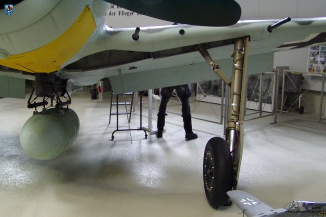 0004_Hannover_Laatzen_Focke-Wulf_Fw_190_A-8_Fahrwerk