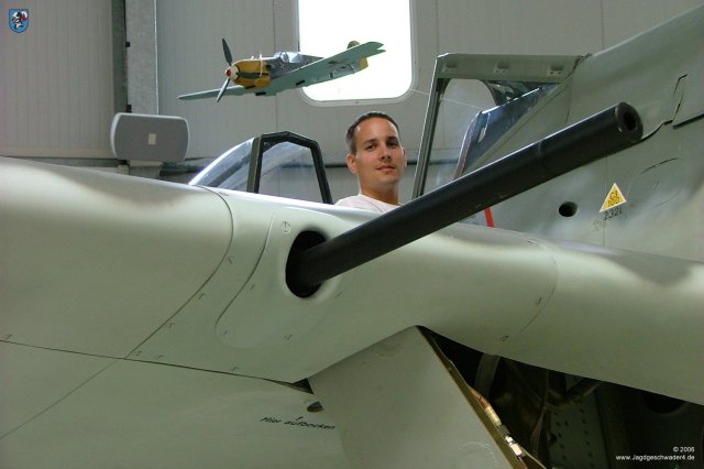 0012_Hannover_Laatzen_Focke-Wulf_Fw_190_A-8_Maschinenkanone_Fluegel_rechts