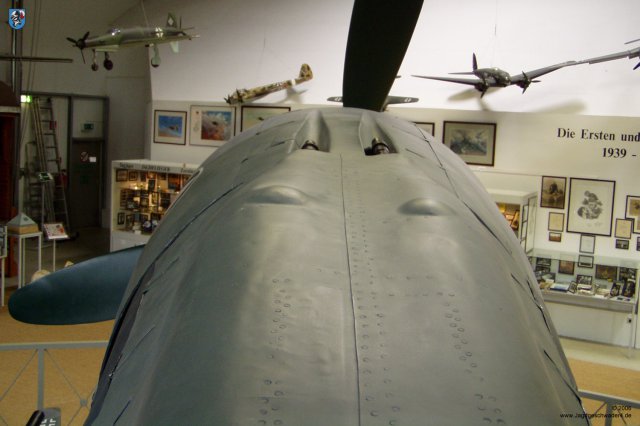 0024_Hannover_Laatzen_Focke-Wulf_Fw_190_A-8_Abdeckhaube_MG_131_Rumpfwaffen