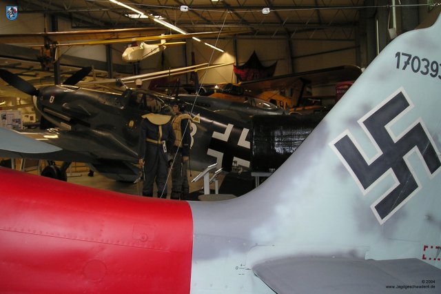 0032_Hannover_Laatzen_Focke-Wulf_Fw_190_A-8_Rumpfband_Seitenleitwerk