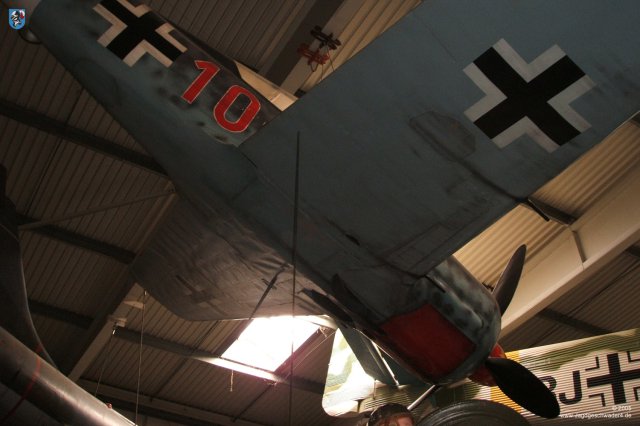 0009_Sinsheim_Focke-Wulf_Fw_190_A-8_Nachbau_Tragflaeche_rote_10