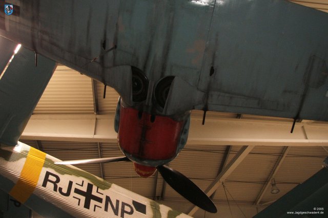 0011_Sinsheim_Focke-Wulf_Fw_190_A-8_Nachbau_Motorverkleidung_unten_Fahrwerk