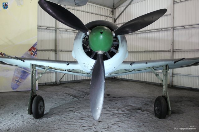 0007_Paris_Le_Bourget_Focke-Wulf_Fw_190_A-8_Frontansicht