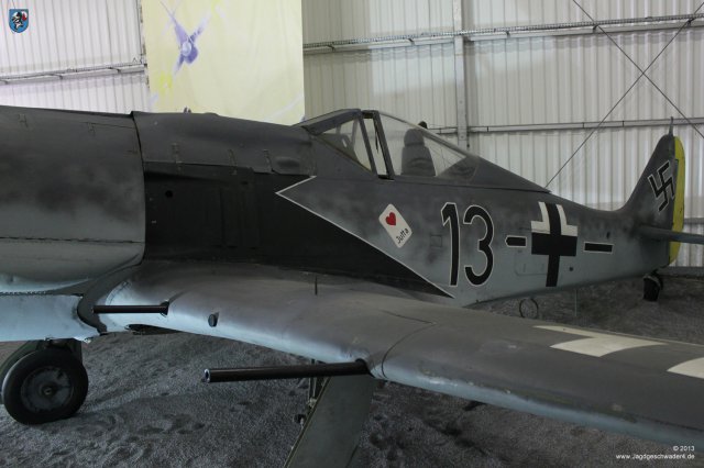 0028_Paris_Le_Bourget_Focke-Wulf_Fw_190_A-8_schwarze_13