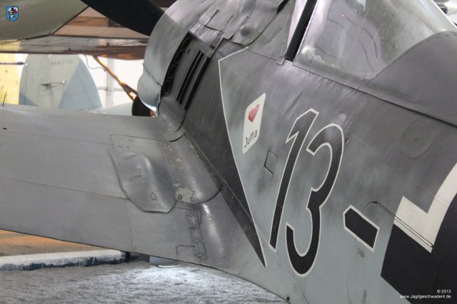 0048_Paris_Le_Bourget_Focke-Wulf_Fw_190_A-8_Anschluss_des_Fluegels_Fluegelwurzel